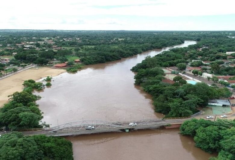 Rio Aquidauana corre risco de transbordar após período de chuvas