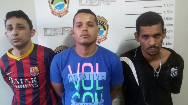 Derf Prende Trio Por Porte Ilegal De Arma E Associa O Criminosa