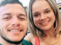 A motivação do assassinato das vítimas está sendo investigada pelas autoridades locais.