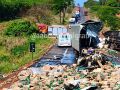 Acidente ocorreu no trecho entre os munic&iacute;pios de Aparecida do Taboado e Parana&iacute;ba, espalhando cargas pela pista

.