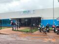 Moradores dizem que via tamb&eacute;m &eacute; usada por &ocirc;nibus e d&aacute; acesso &agrave; academia ao ar livre; quando n&atilde;o chove, o problema &eacute; a poeira.