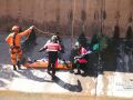 V&iacute;tima perdeu controle da moto em uma curva e caiu dentro do c&oacute;rrego.