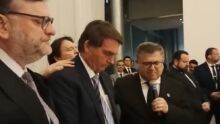 Apóstolo de Campo Grande unge Bolsonaro em Brasília: 'que Deus dê sabedoria' (vídeo)