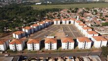 Governador entrega 300 apartamentos ao lado de Bolsonaro quinta-feira em Campo Grande
