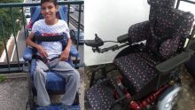 Mãe faz galinhada para conseguir adaptação na cadeira de rodas do filho com paralisia