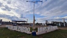 Entregador é preso após abandonar filhos para fazer delivery de drogas em Ribas do Rio Pardo