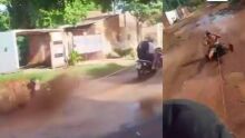 Motociclista reboca amigo em pneu em brincadeira perigosa no Iracy Coelho (vídeo)