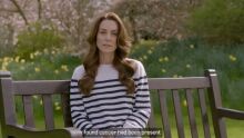 Princesa Kate Middleton reaparece e revela que está com câncer (vídeo)