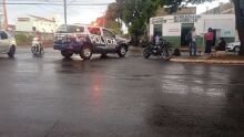 Motociclista fica ferido após ser atingido por van em Nova Andradina
