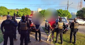 Ap&oacute;s ser surpreendido pela pol&iacute;cia, o homem teria fugido