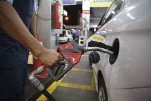 Com média de R$ 4,49 em Campo Grande, preço da gasolina pode ter alta em novembro