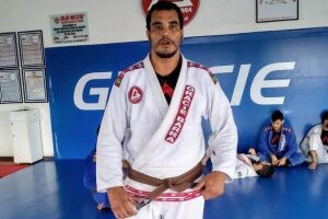 Campeão de jiu-jitsu morre engasgado com pedaço de carne na Bahia