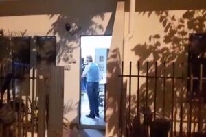 Vídeo: casa onde chargista foi esquartejado passa por exame com luminol no Monte Castelo