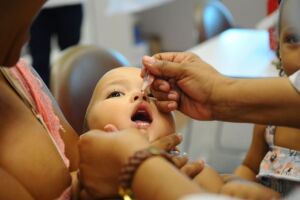 Apesar do fim da campanha, vacina contra poliomielite ainda está disponível na Capital