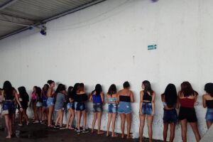 Festa com droga, bebida e 250 adolescentes é encerrada pela Guarda no Alves Pereira