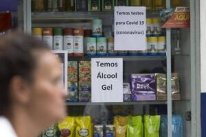 Teste de covid é achado em poucas farmácias e custa no mínimo R$ 109 em Campo Grande