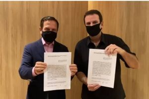 João Doria e Eduardo Paes assinam termo de cooperação com o Instituto Butantan para a aquisição da vacina contra a Covid-19