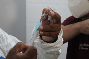 Vacinação contra covid-19 deve contar com polo de imunização e  drive-thru em Campo Grande