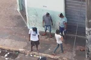 Ano novo, problema antigo: câmeras registram traficantes no bairro Amambaí