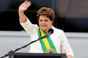 Convidada por Dória a tomar vacina, Dilma diz: 'não vou furar fila'