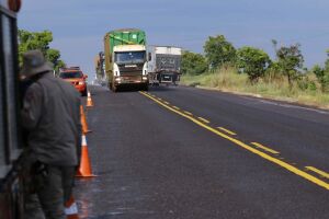 'Momento é de trabalho': caminhoneiros de MS devem ficar de fora de greve nacional