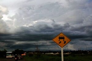 Meteorologia emite alerta de tempestade para área pantaneira de MS