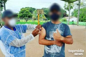 Fake news? Foto polêmica não é de vacinação contra a covid em MS, diz prefeitura