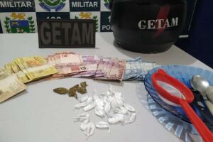 Traficantes 'dançam' e polícia fecha boca de fumo em Dourados