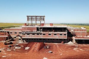 Obra do Hospital Regional de Dourados avança e área construída chega a quase 30%