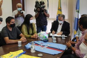Rose destina R$ 500 mil para Campeonato Estadual de futebol: 'gera diversão e renda'