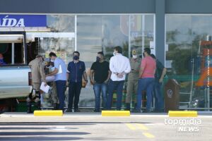 Depois de 'arder em chamas', Atacadão Duque de Caxias reabre 'de surpresa'