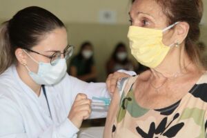 Vacinação contra covid é suspensa em Campo Grande; novas doses devem chegar até sexta