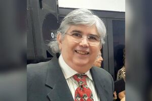 Morre o jornalista Armandinho Anache, vítima da covid-19
