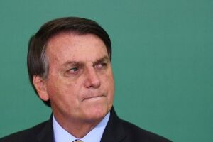 Bolsonaro vê fim da discriminação salarial como prejudicial à mulher