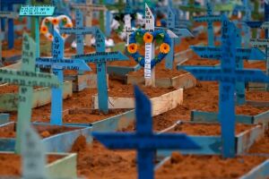 Brasil chora recorde de mortes pela covid: 4.240 em 24 horas