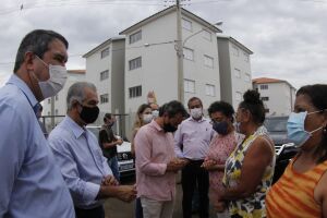 Governo de MS entrega moradias em residencial com nome do comunicador Armando Tibana