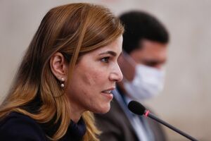 Secretária da Saúde que defende uso da cloroquina será ouvida na CPI da Covid