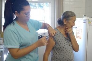Sem vacina da covid, Campo Grande segue campanha de imunização da gripe