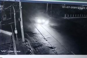 Vídeo: câmera mostra força do impacto em batida que matou motociclista
