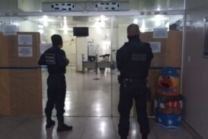 Mulher nega dinheiro para marido e acaba esfaqueada e com dedos quebrados em MS