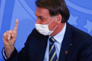 Bolsonaro tenta derrubar lei via STF
