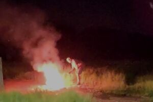 Homem é preso após incendiar terreno no Vilas Boas
