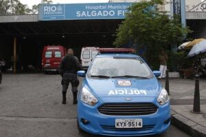 Bebê teria subido em um móvel e alcançado a janela