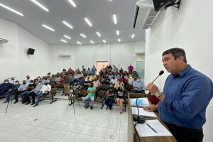 Eduardo Riedel em agenda no interior