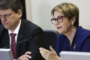Ministro da Infraestrutura Tarcísio Freitas e Ministra da Agricultura, Tereza Cristina