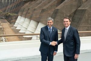 Bolsonaro e presidente paraguaio inauguram obra