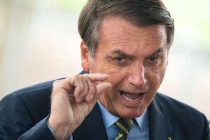 Bolsonaro despenca em popularidade