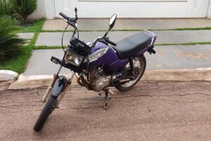 Jovem empina moto e atropela policial em Coxim