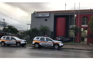 Mulher acusada de abandonar bebê encontrado morto em freezer é presa em BH