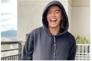 Whindersson realiza leilão para ajudar vítimas de chuva na Bahia